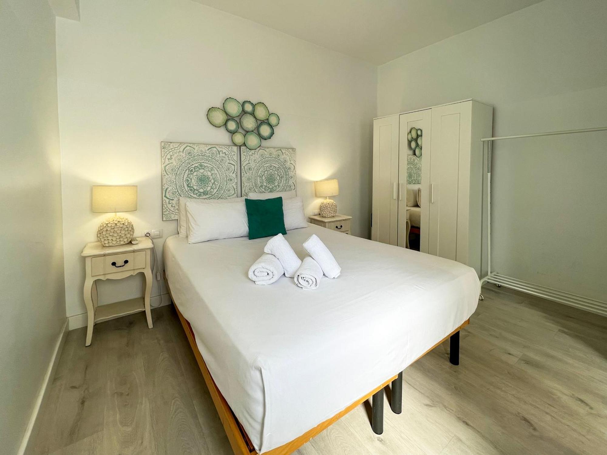 Stay U-Nique Apartments Seneca Barcelona Eksteriør bilde