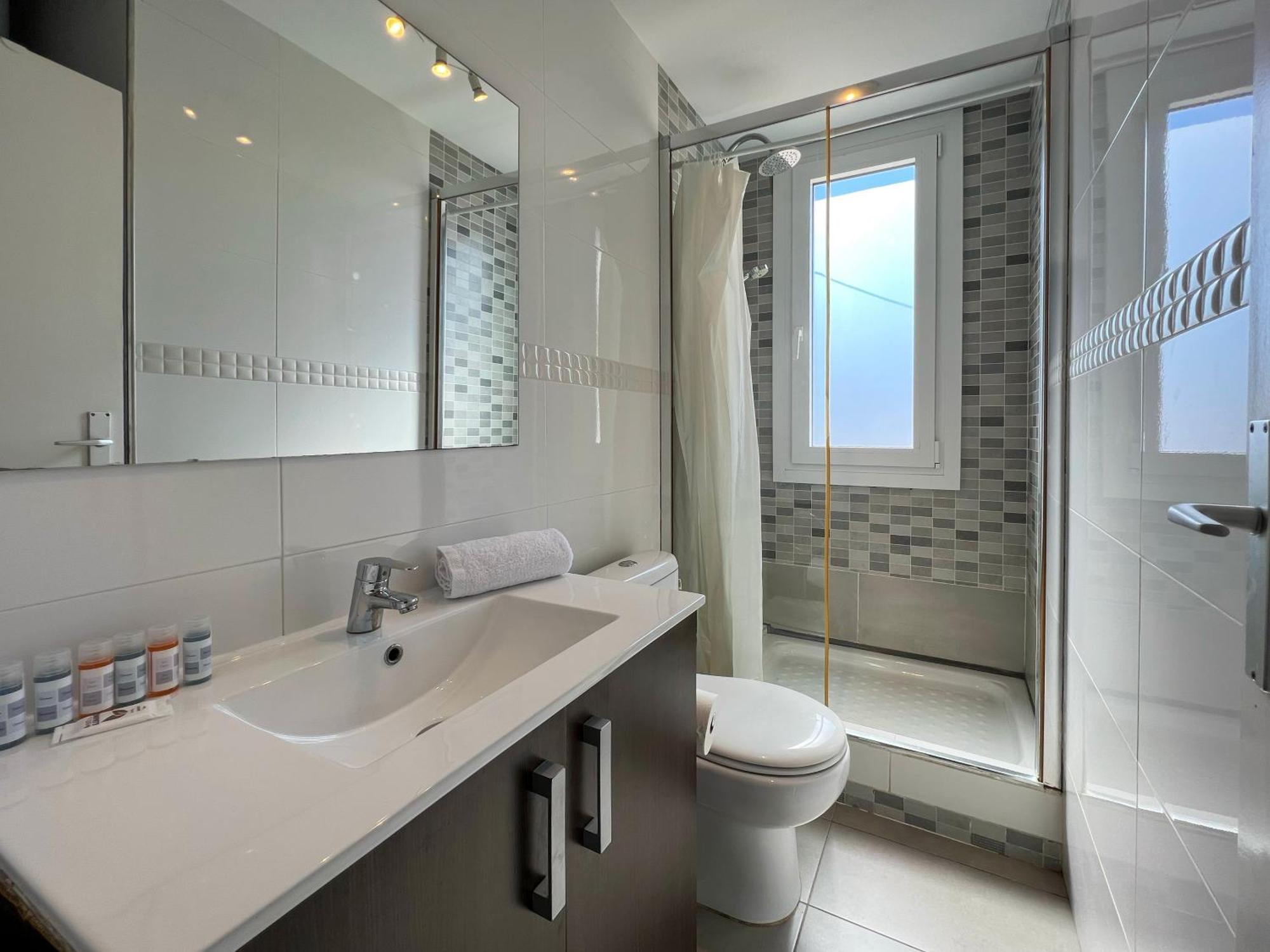 Stay U-Nique Apartments Seneca Barcelona Eksteriør bilde